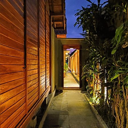 Ngesil Private Joglo & Pool Hotel Ubud  Luaran gambar